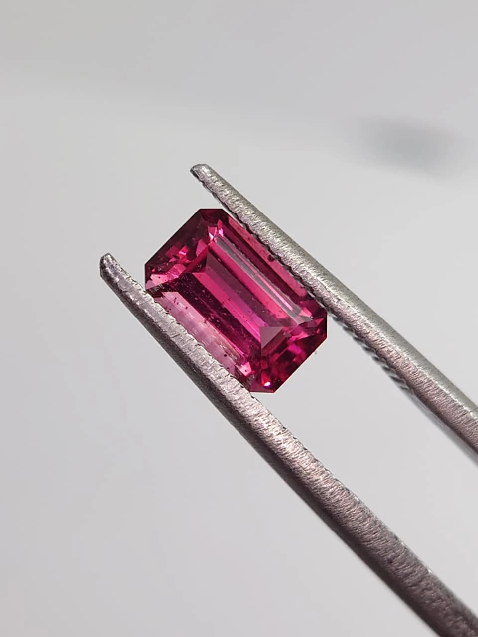 1ct Natural Umbalite Garnet from Tanzania — view 5